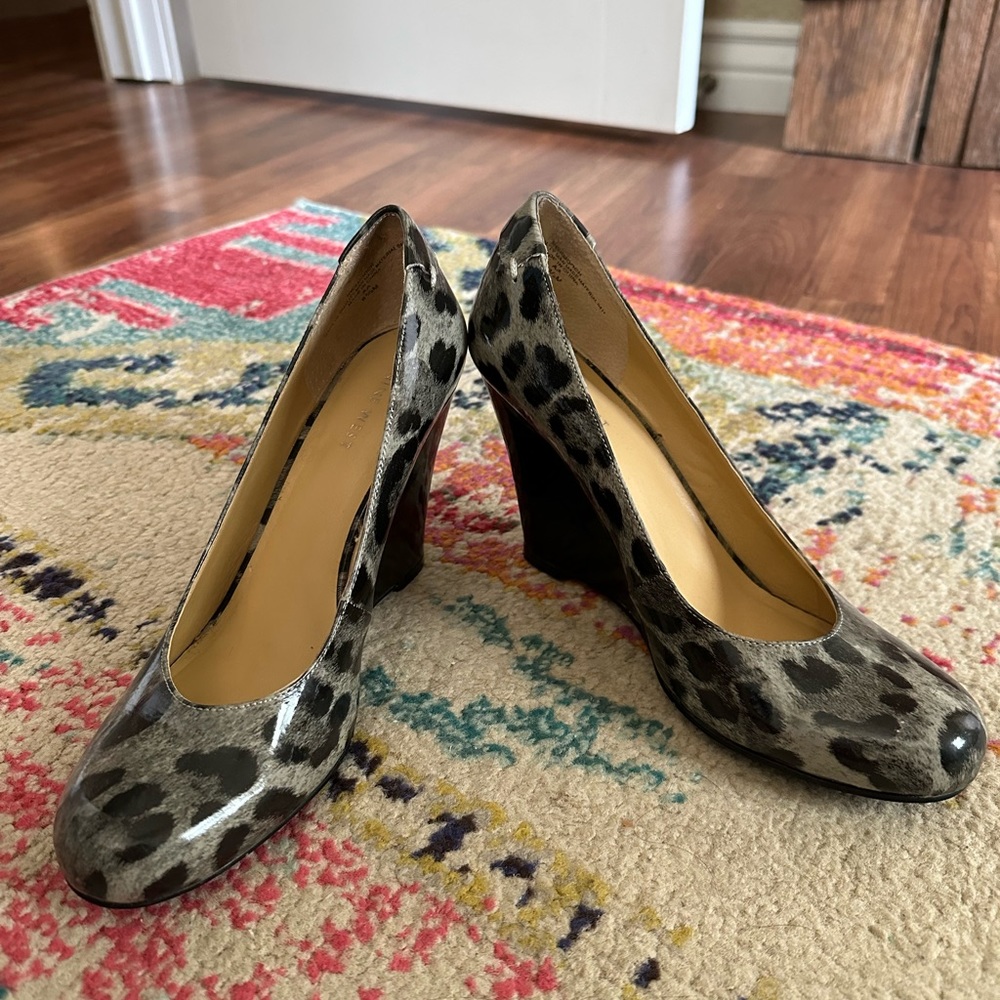Cute snow leopard Nine West wedges